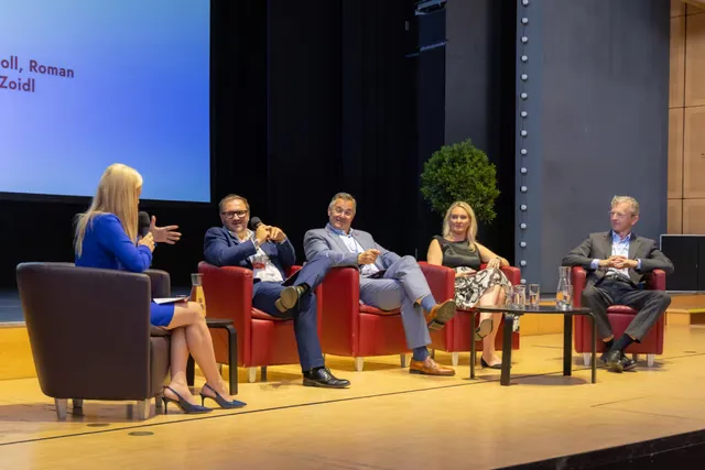 Gesprächsstoff über „The Next Normal“