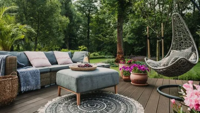 In 5 Schritten zur gemütlichen Outdoor-Lounge