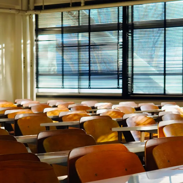 Pisecky: Schüler an Handelsschule Akademiestraße betreiben Übungsfirma „Hausverwaltung“